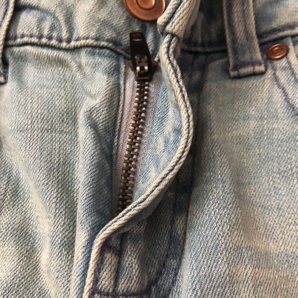 Forever 21 Light Blue Jeans - Picture 9 of 11